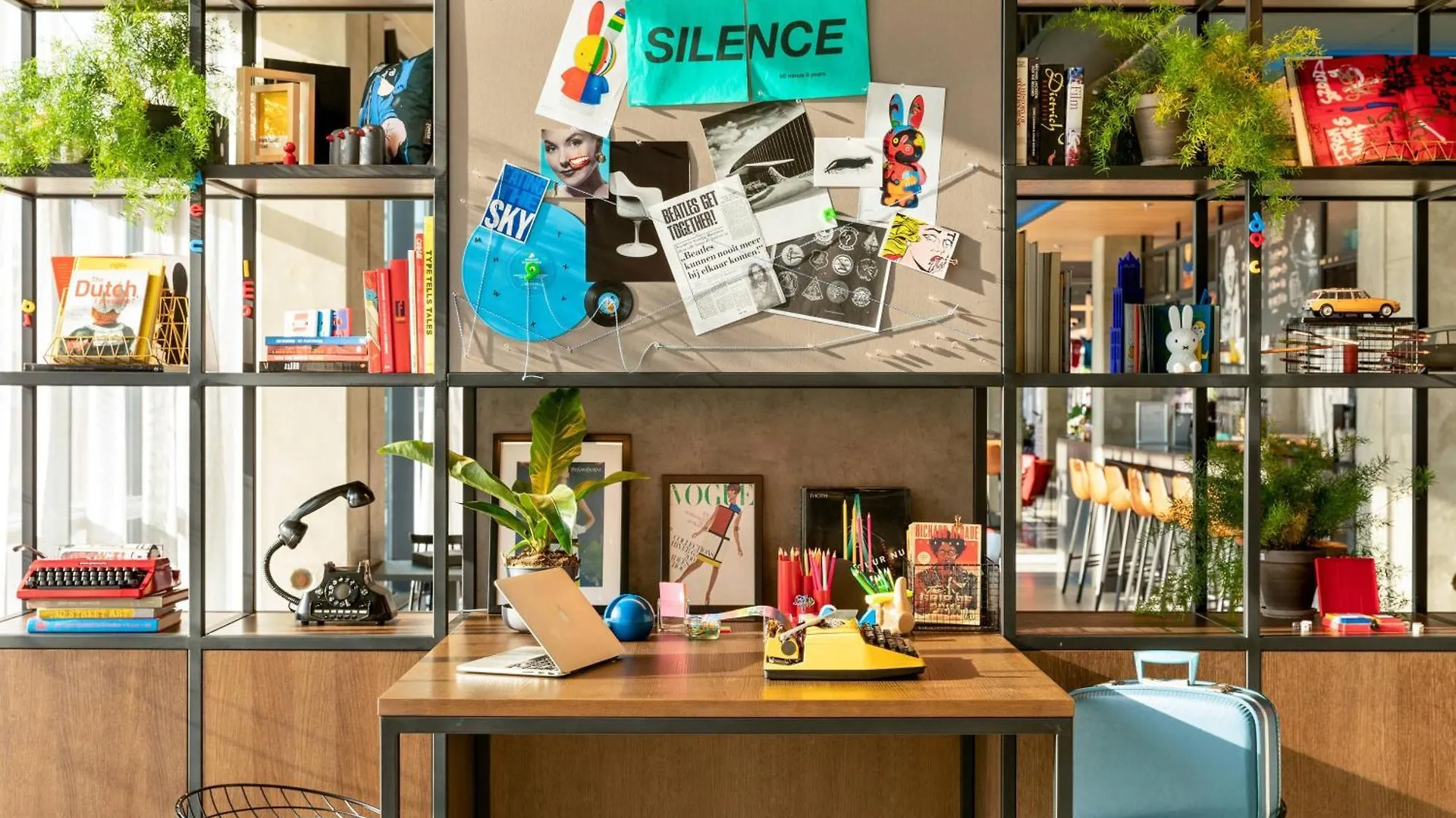 Hotel Moxy Utrecht 3*,