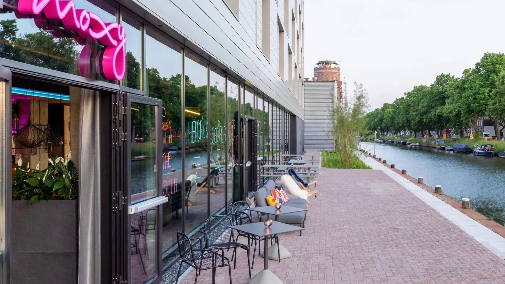 فندق Moxy أوترخت هولندا